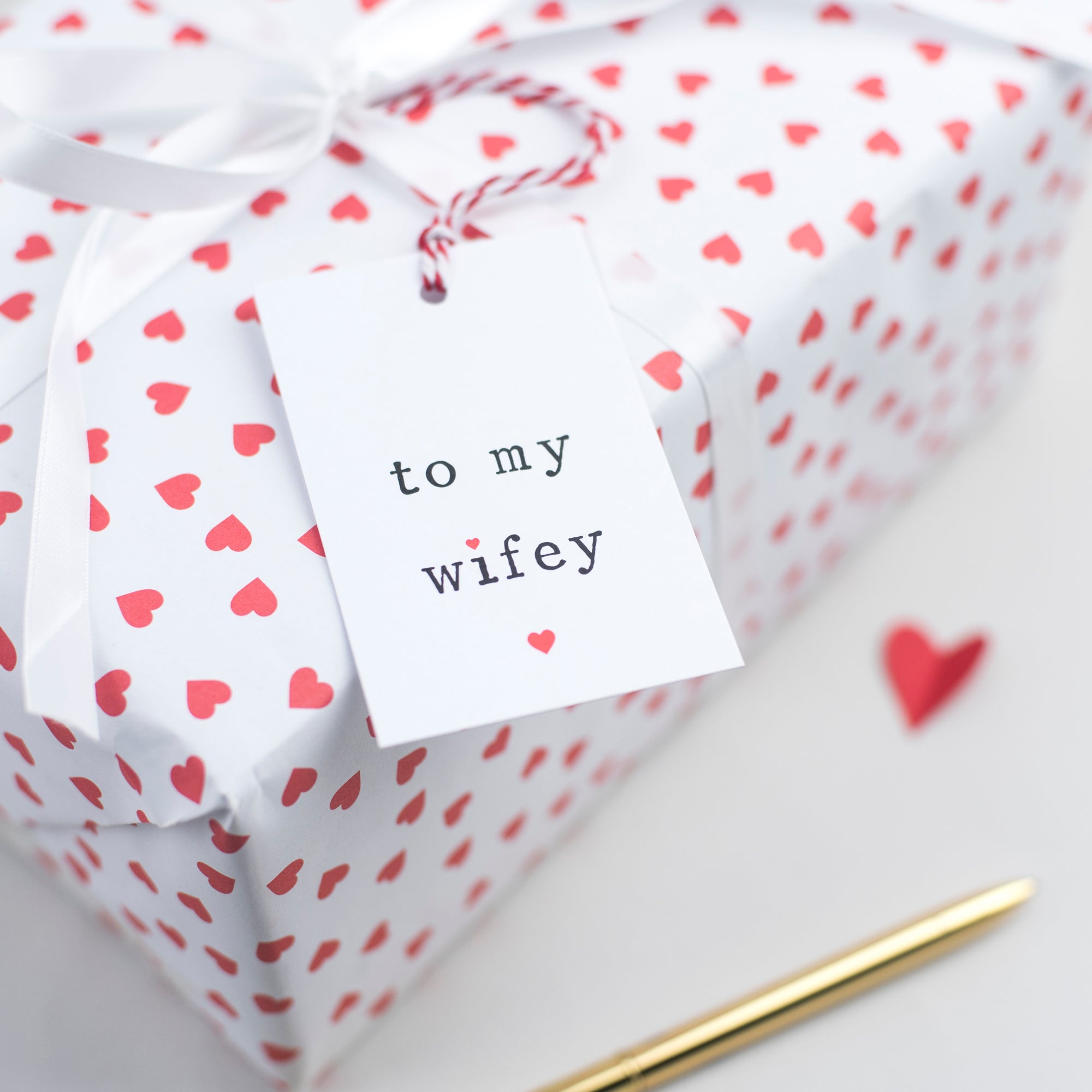 'To my wifey or hubby' Gift Tag